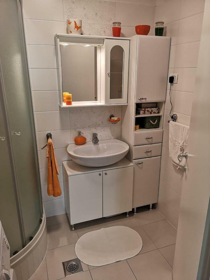 Apartment Ines 2 Split Exterior photo